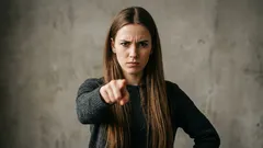 10 saker som män finner avskräckande även hos lyxiga kvinnor